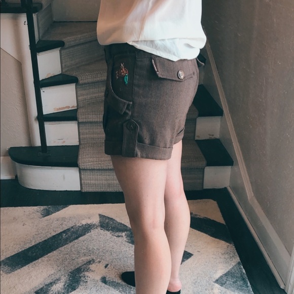 Apartment Shorts, Size 28 - Picture 3 of 8